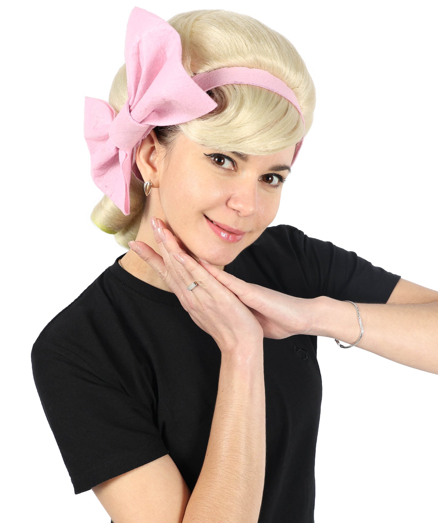 HPO Women's Classic 1950s Blonde Roleplay Wig | Flame-resistant Synthetic Fiber with Capless Cap| Ideal for party, Halloween, cosplay, theater, drag, performance, costume events
