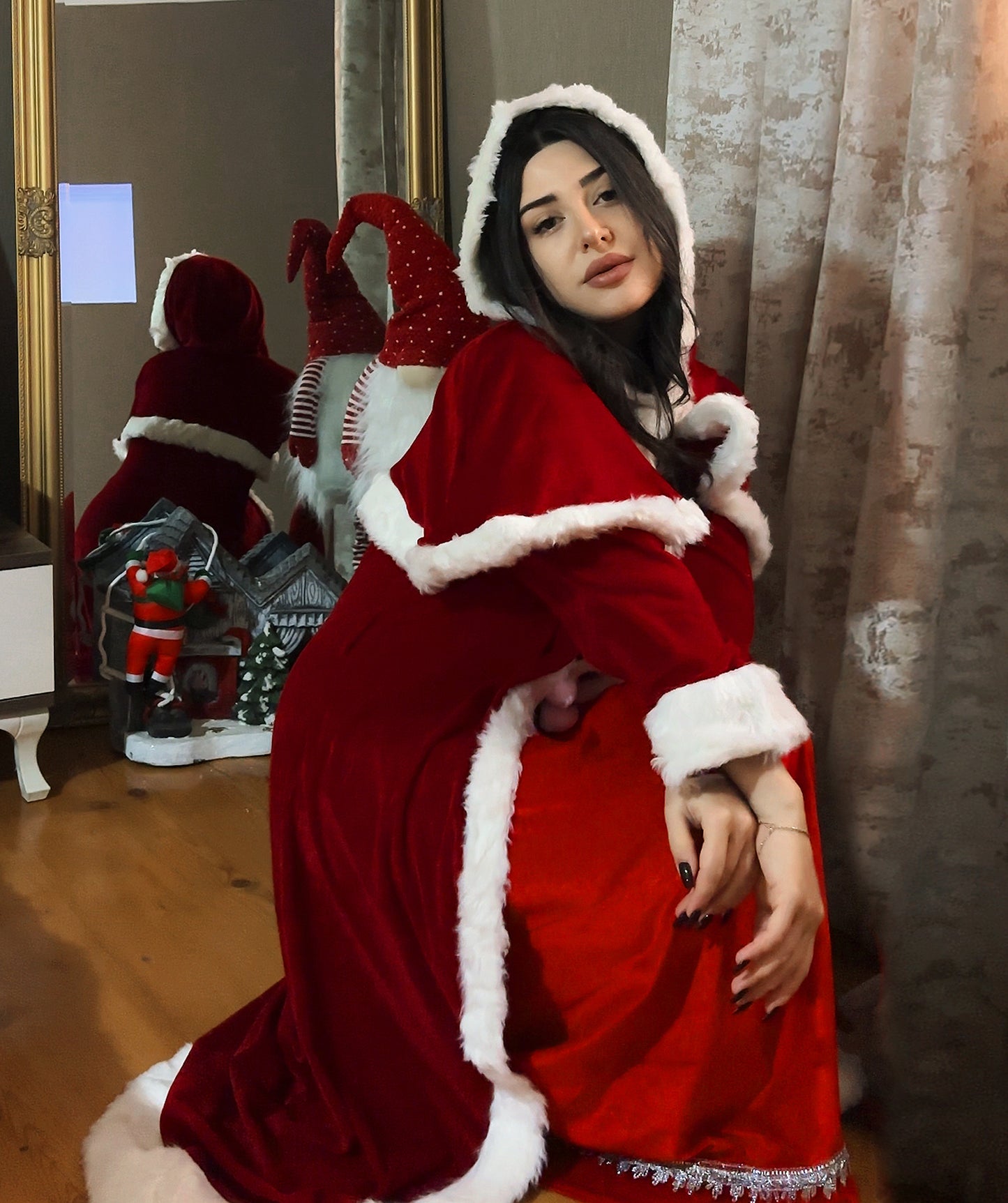 Women's Deluxe Classic Mrs. Santa Claus Costume | Multi Cosplay Xmas